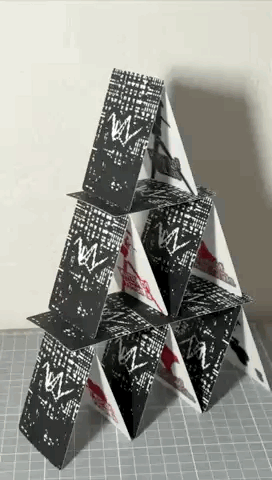 Демонстрация карт Misprint крупным планом